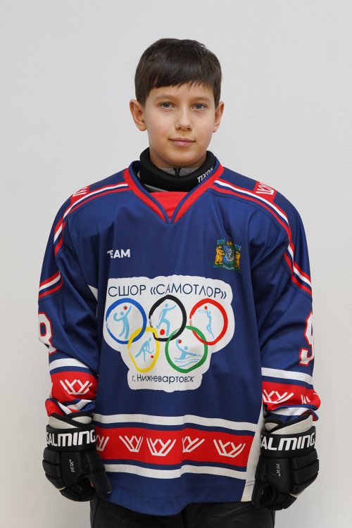 Карнаухов  Артемий  Владиславович